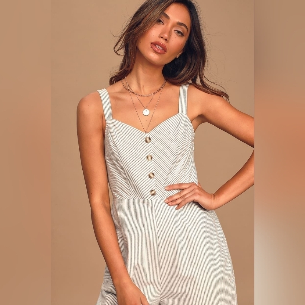 White Striped Jumpsuit - Picture 4 of 6